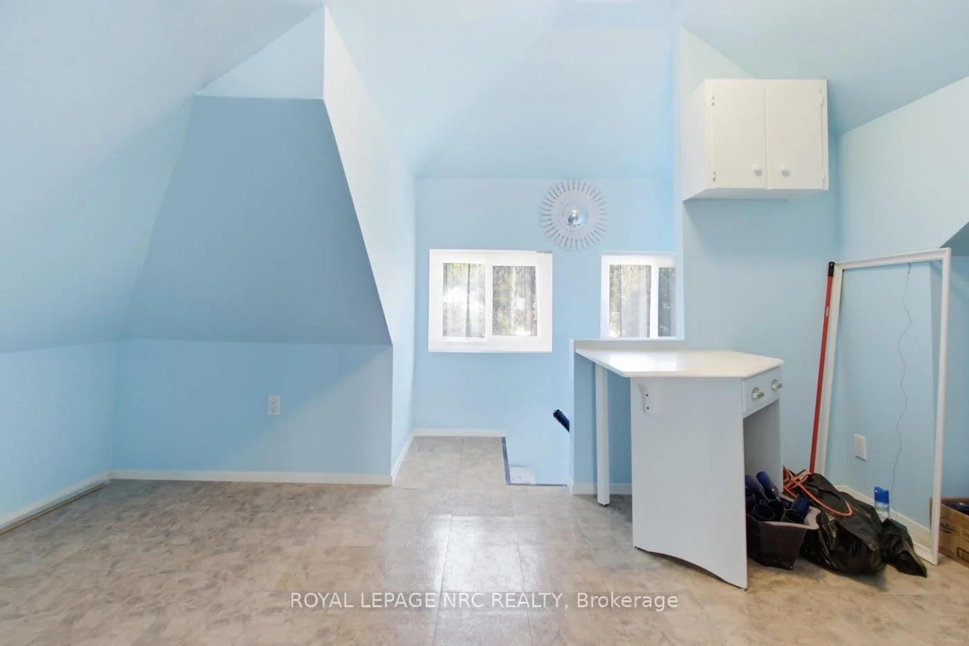 Photo 22 of 6068 Dixon Street, Niagara Falls, Dorchester — HOMEH
