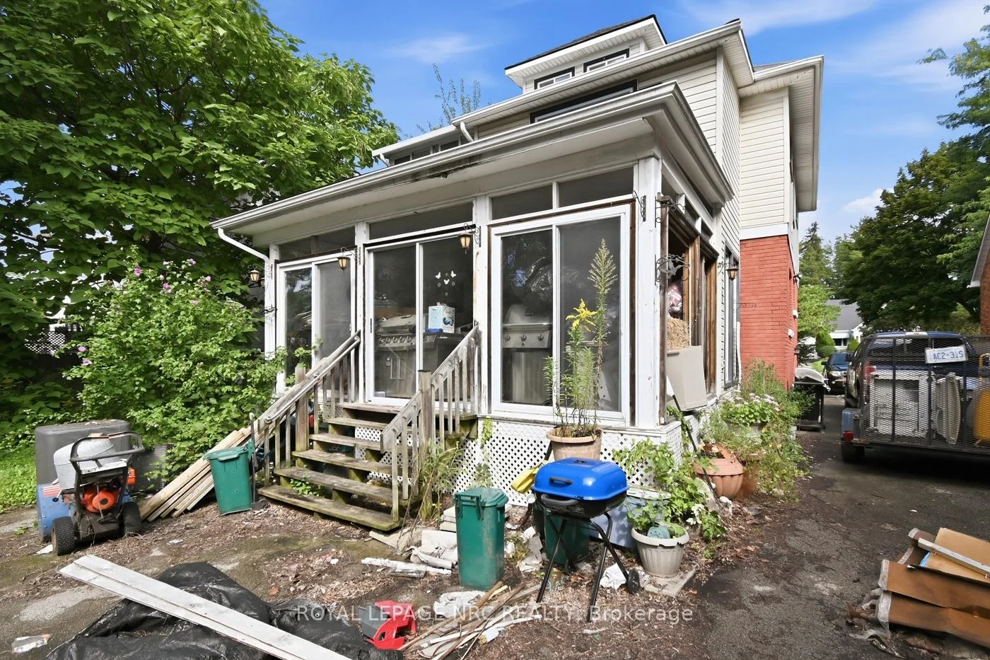 Photo 29 of 6068 Dixon Street, Niagara Falls, Dorchester — HOMEH