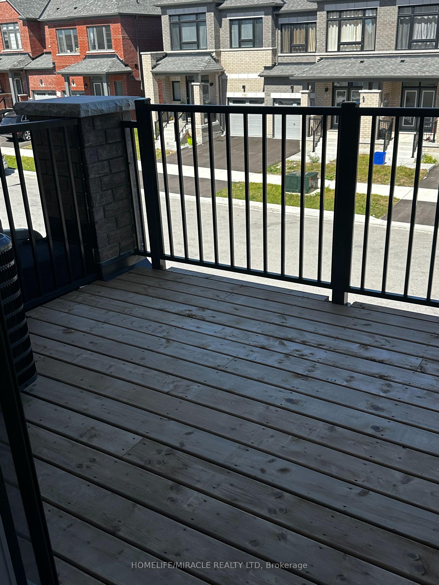 Photo 16 of 71 Mcgowan Drive, Whitby, Rural Whitby — HOMEH