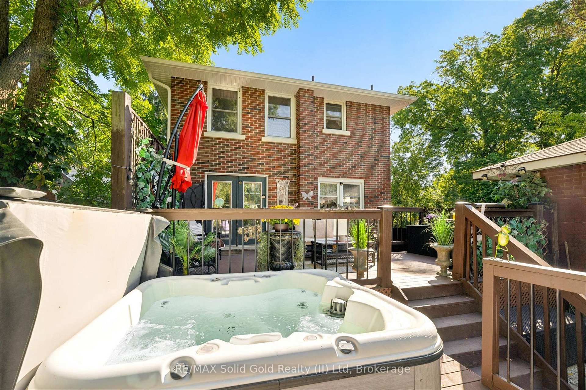 Photo 7 of 786 Stirling Avenue S, Kitchener, Meinzinger — HOMEH