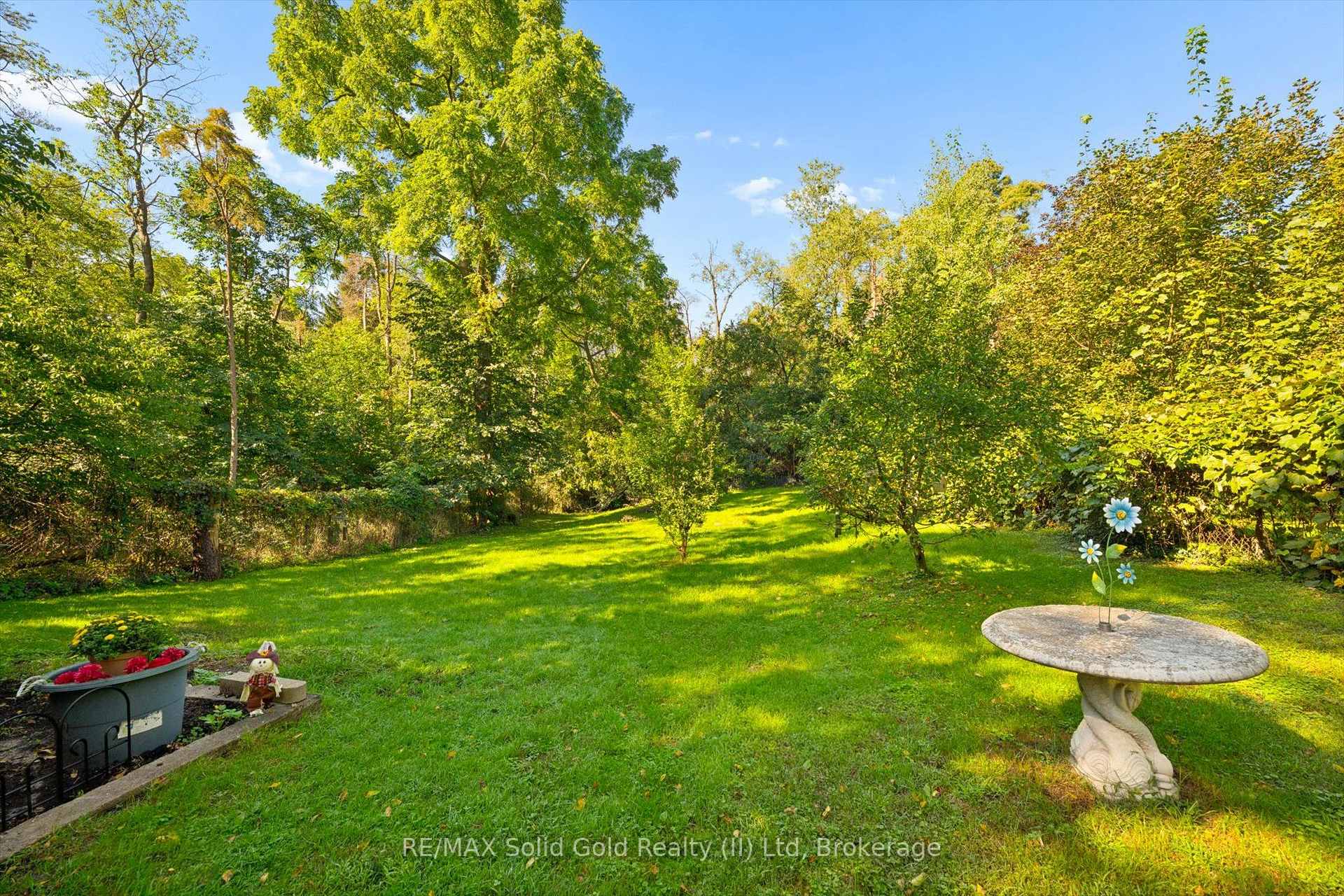 Photo 14 of 786 Stirling Avenue S, Kitchener, Meinzinger — HOMEH
