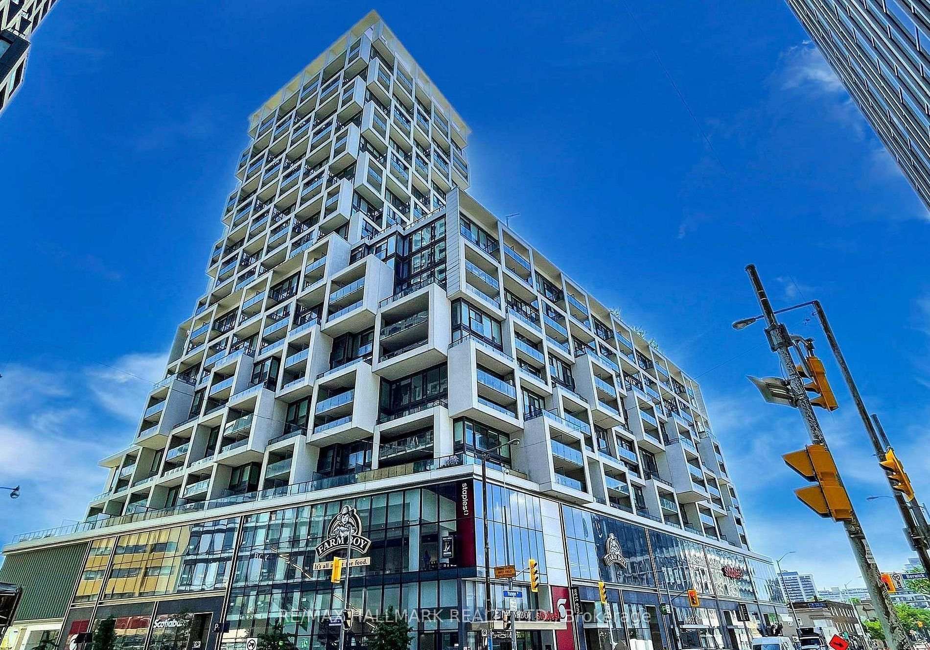 Front of Unit 1506, 5 Soudan Avenue