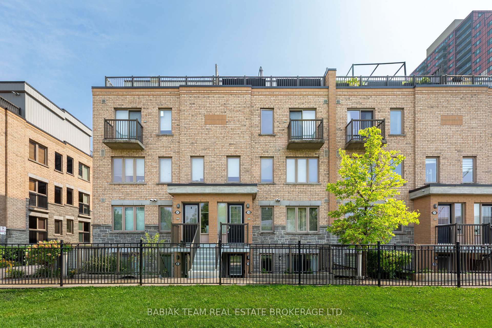 Photo 1 of Unit 258, 8 Foundry Avenue, Toronto, Dovercourt-Wallace Emerson-Junction — HOMEH