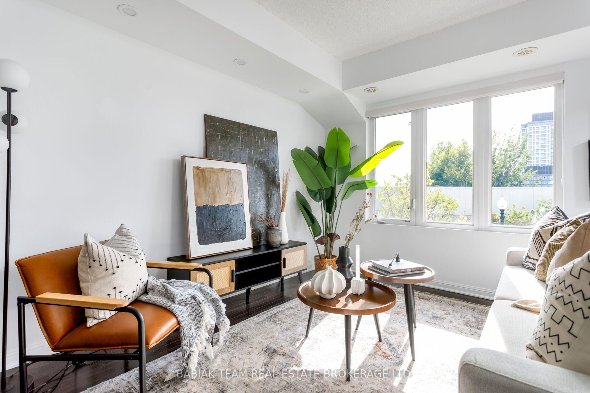 Photo 5 of Unit 258, 8 Foundry Avenue, Toronto, Dovercourt-Wallace Emerson-Junction — HOMEH