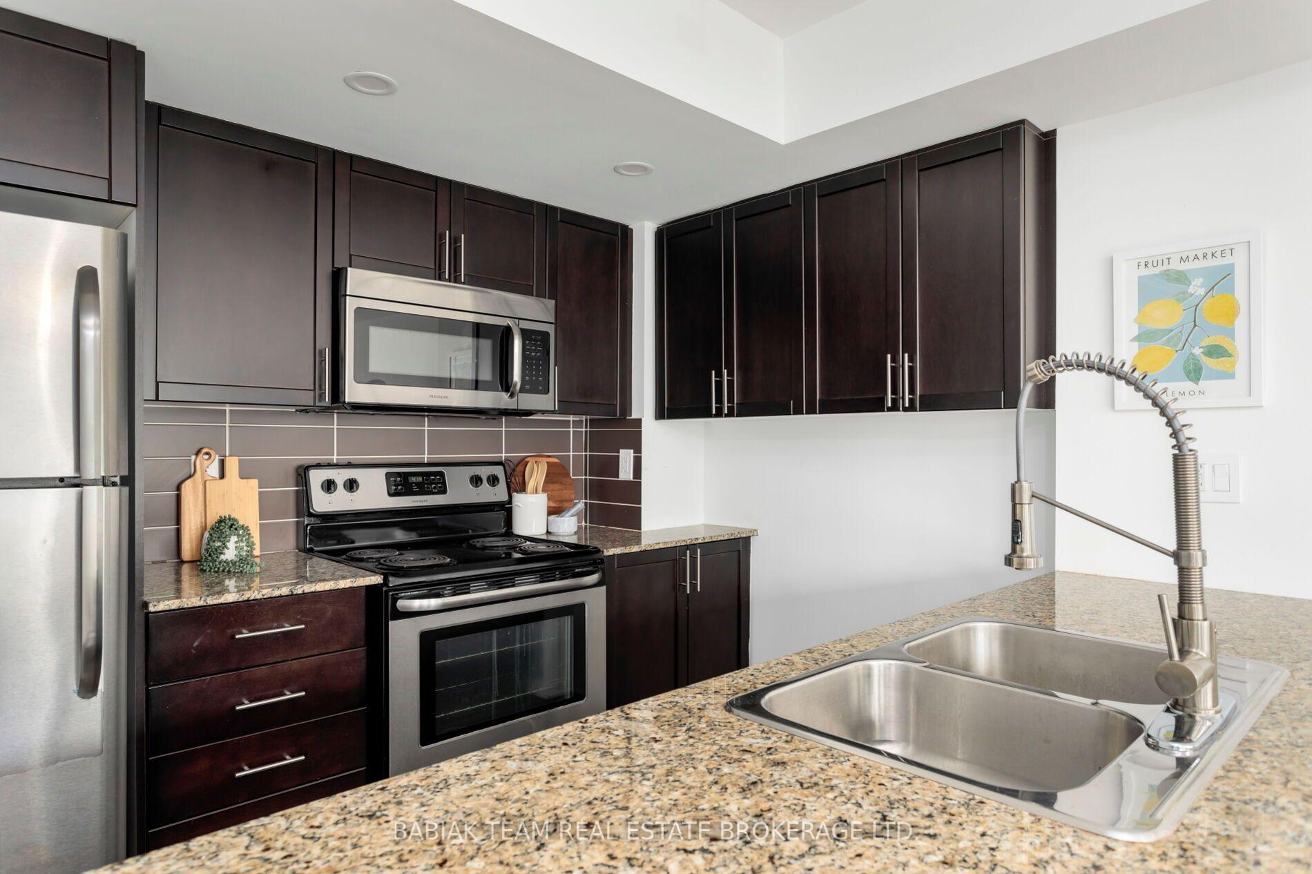 Photo 9 of Unit 258, 8 Foundry Avenue, Toronto, Dovercourt-Wallace Emerson-Junction — HOMEH