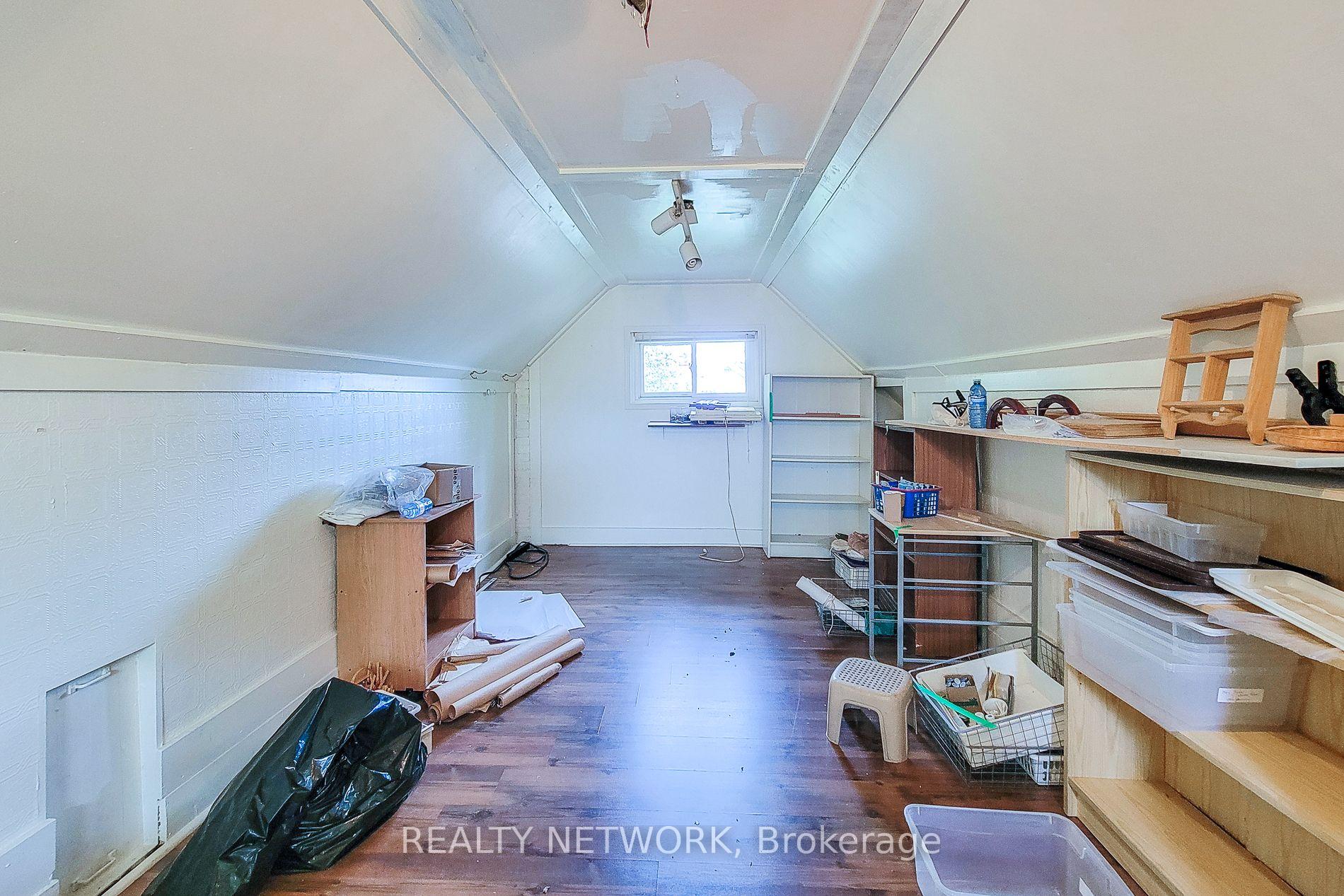 Photo 24 of 12 Leinster Avenue S, Hamilton, Stipley — HOMEH