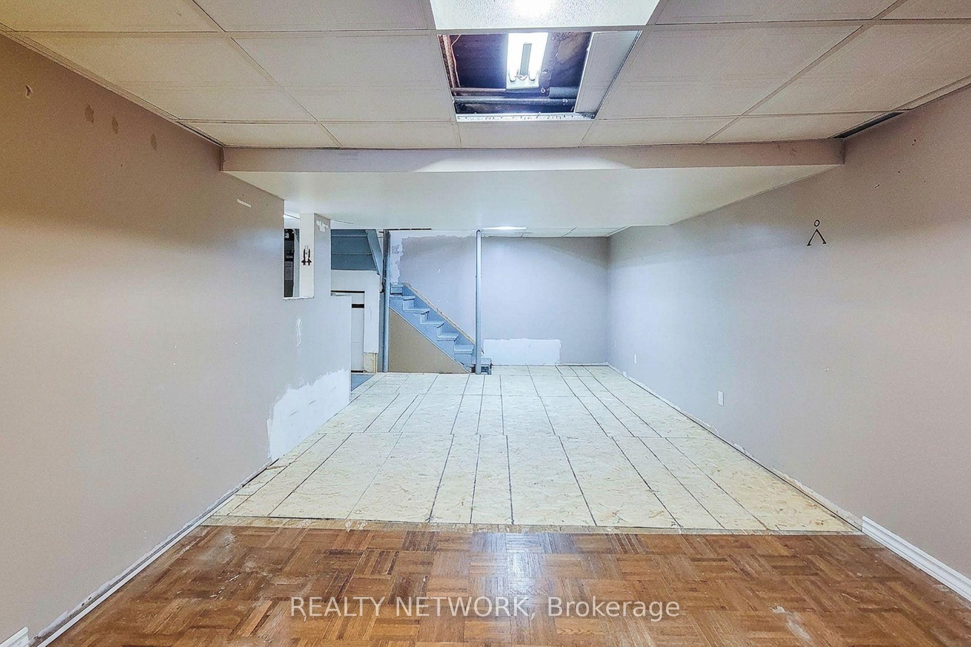 Photo 31 of 12 Leinster Avenue S, Hamilton, Stipley — HOMEH