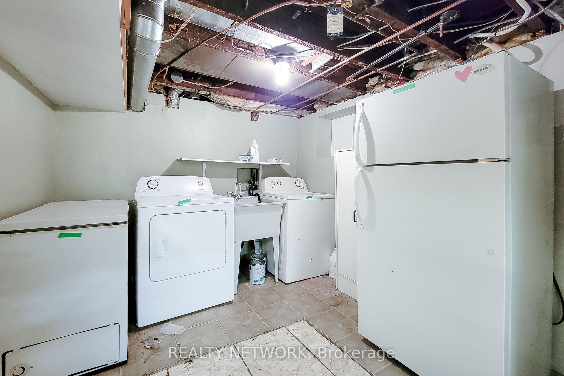 Photo 37 of 12 Leinster Avenue S, Hamilton, Stipley — HOMEH
