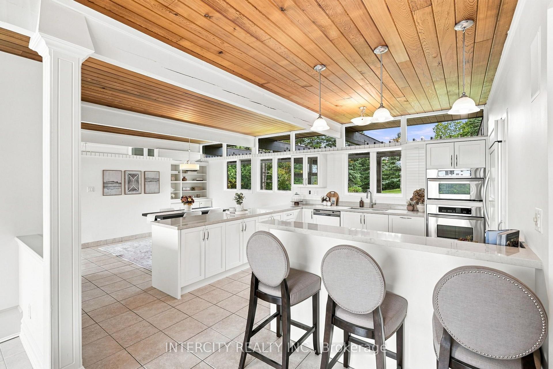 Photo 45 of 100 Ravendale Court, Vaughan, Kleinburg — HOMEH