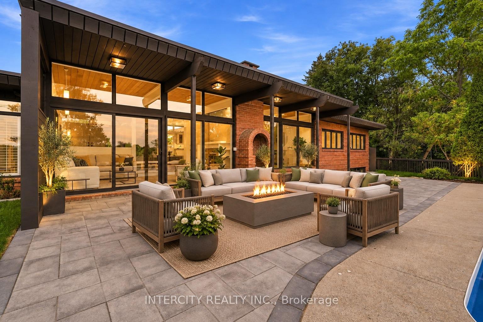 Photo 50 of 100 Ravendale Court, Vaughan, Kleinburg — HOMEH