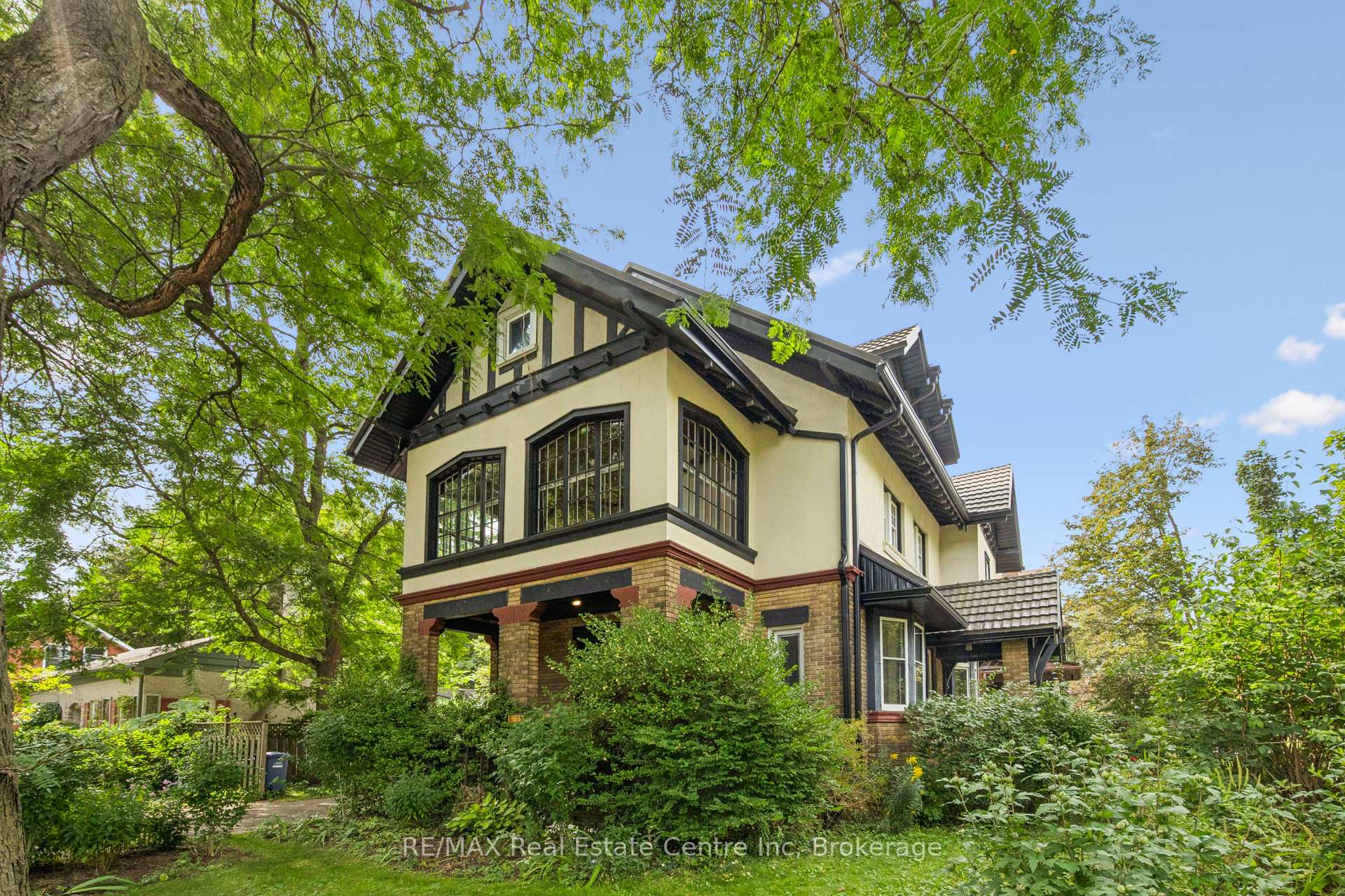 Photo 6 of 41 Grange Street, Guelph, St. George's — HOMEH