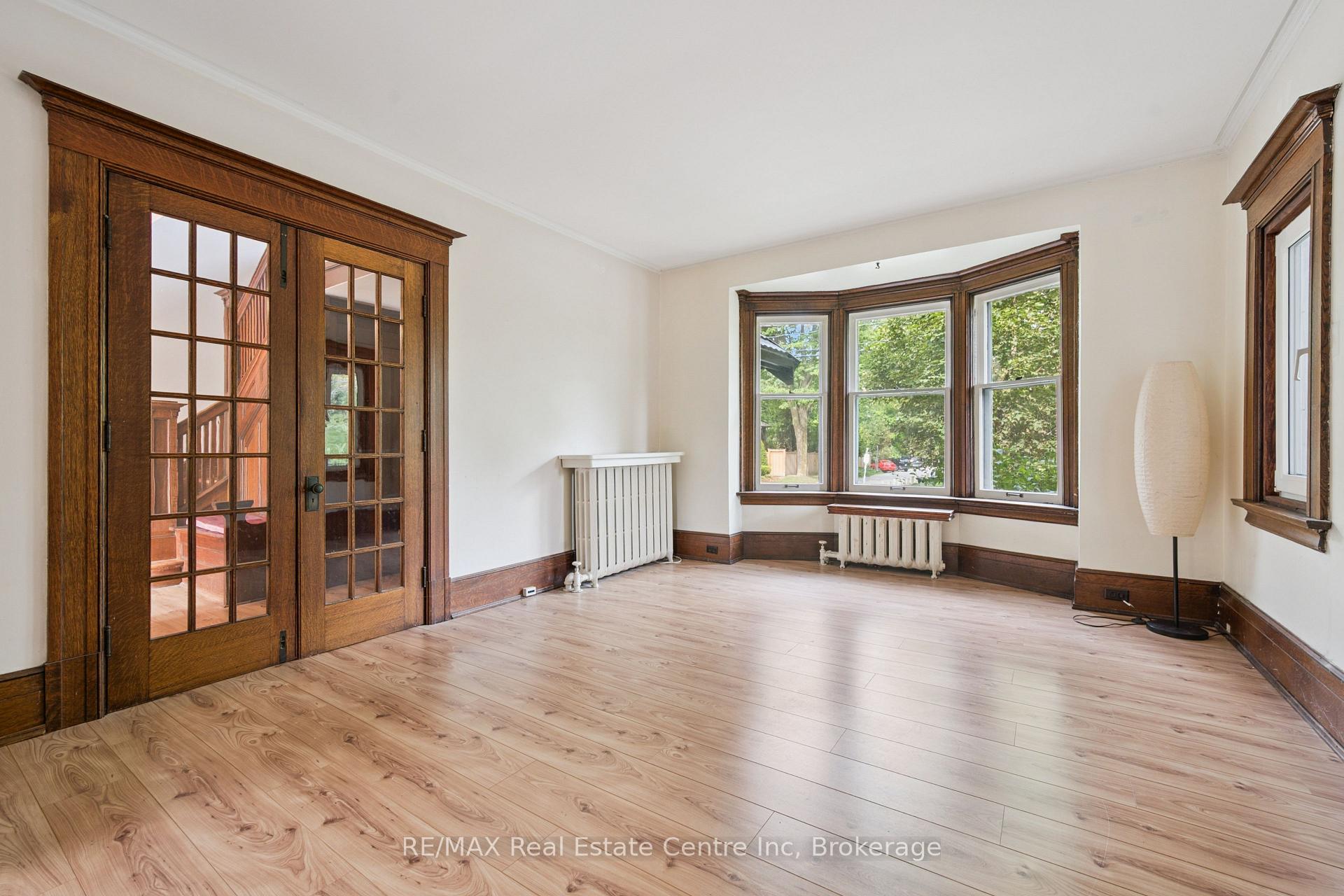 Photo 11 of 41 Grange Street, Guelph, St. George's — HOMEH