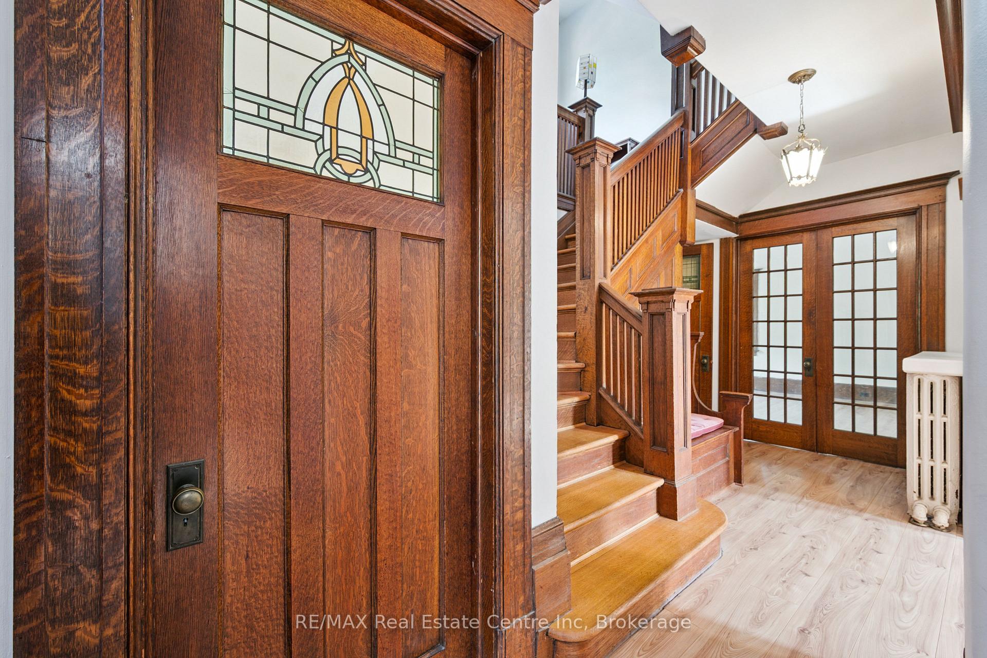 Photo 21 of 41 Grange Street, Guelph, St. George's — HOMEH