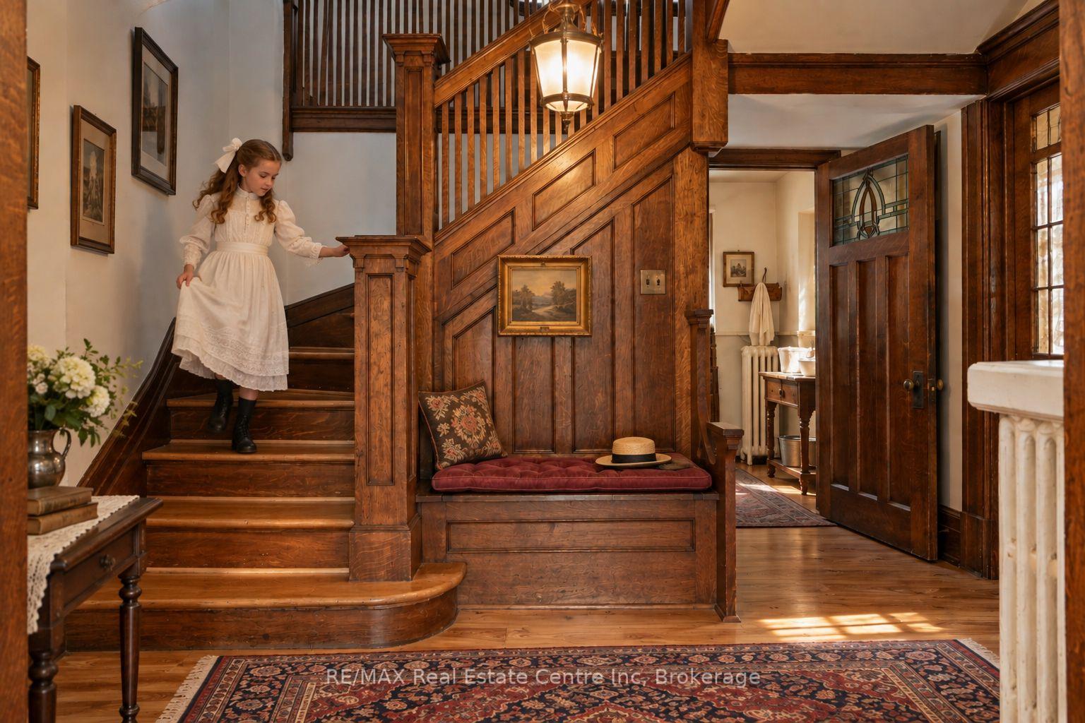Photo 27 of 41 Grange Street, Guelph, St. George's — HOMEH