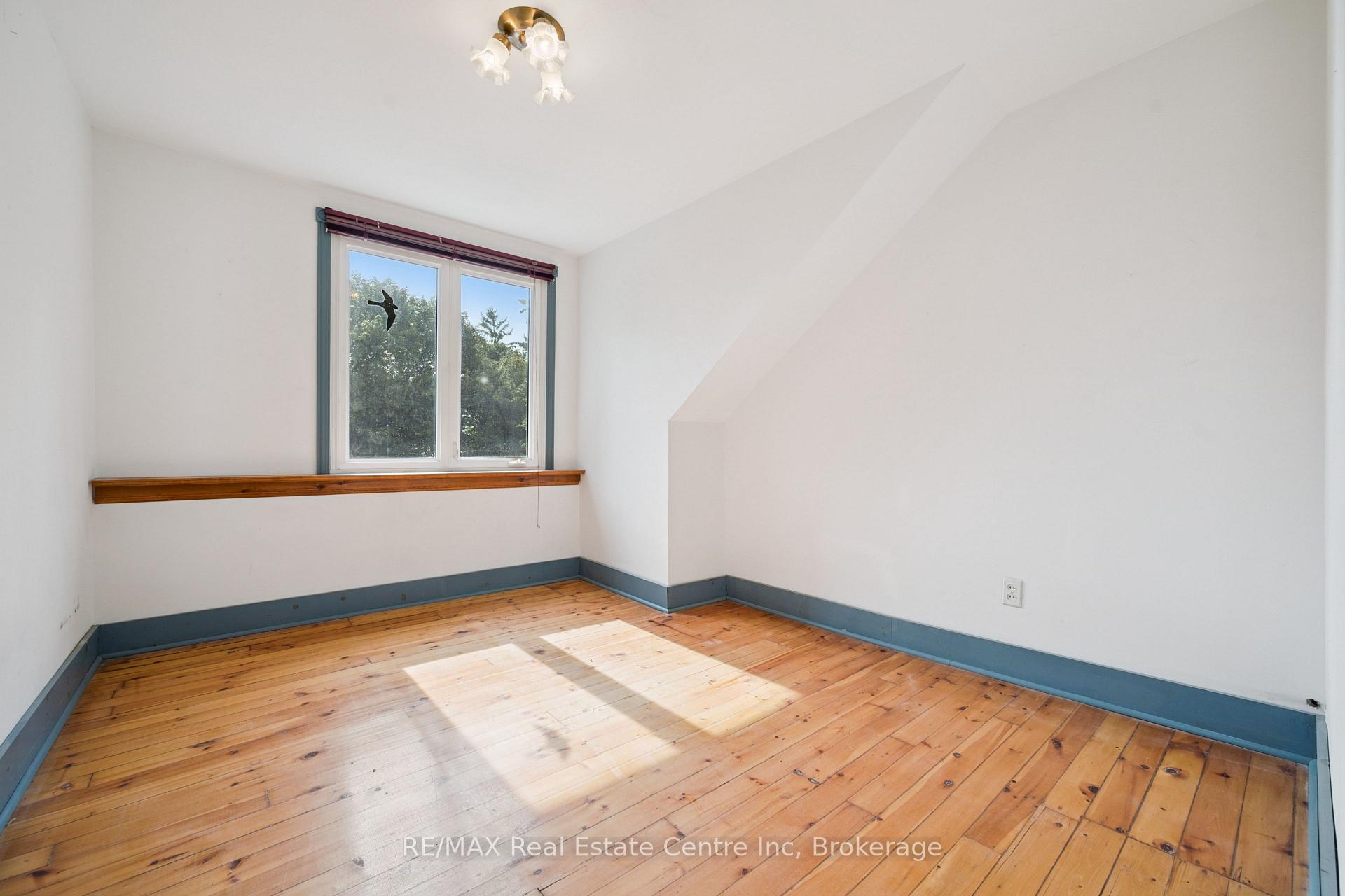 Photo 39 of 41 Grange Street, Guelph, St. George's — HOMEH
