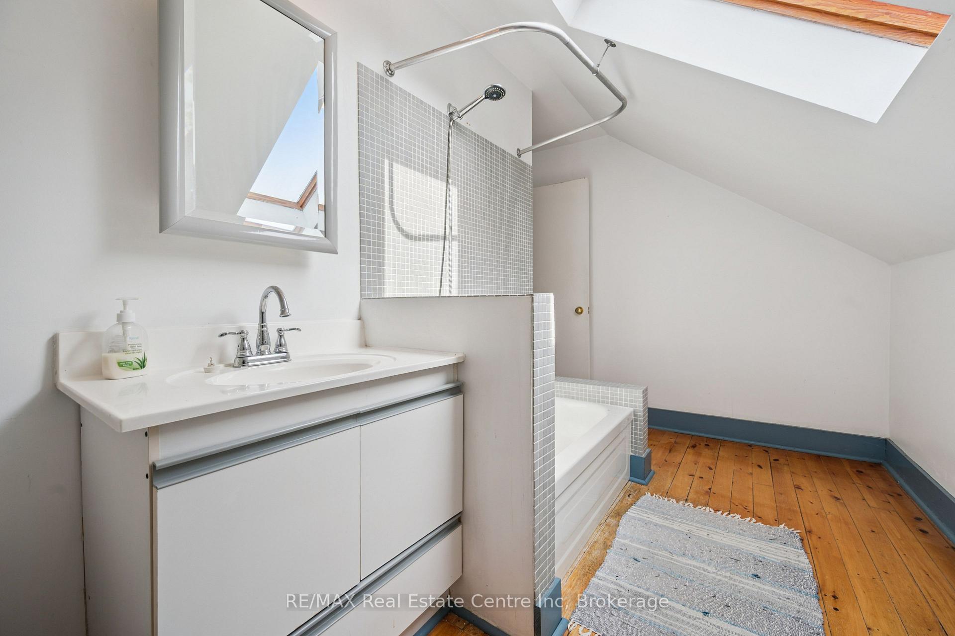 Photo 41 of 41 Grange Street, Guelph, St. George's — HOMEH