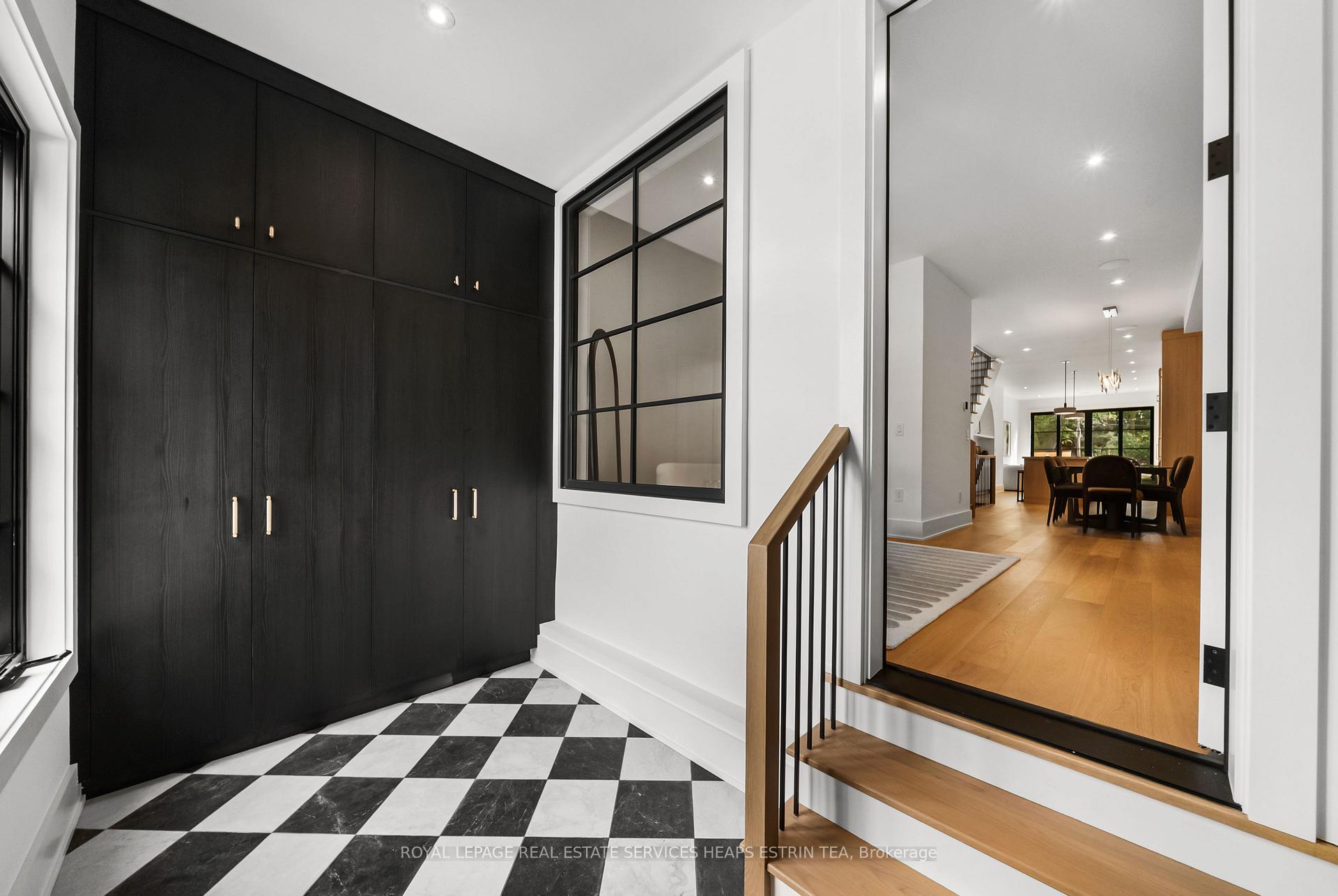 Photo 2 of 27 Taunton Road, Toronto, Mount Pleasant East — HOMEH