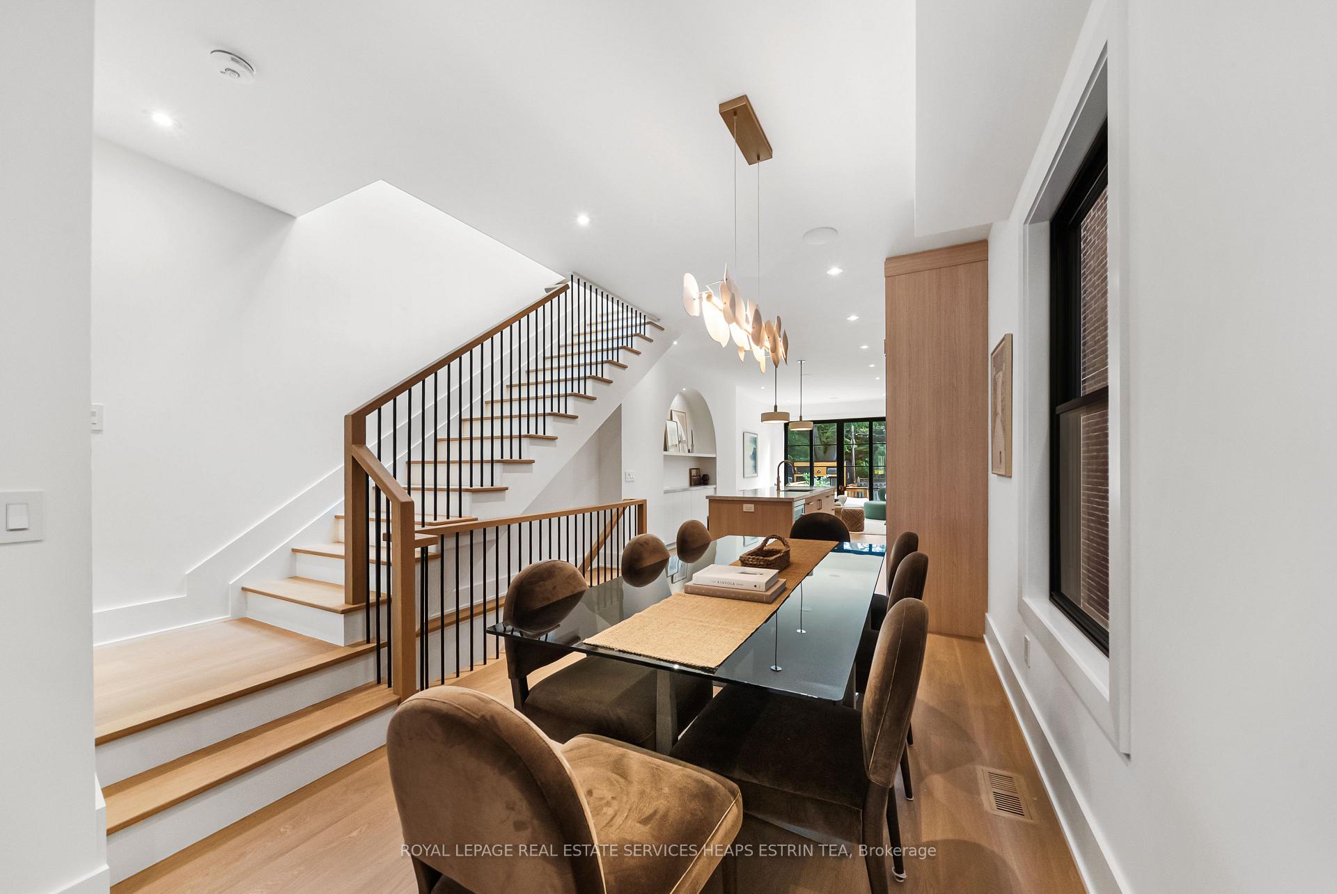 Photo 8 of 27 Taunton Road, Toronto, Mount Pleasant East — HOMEH