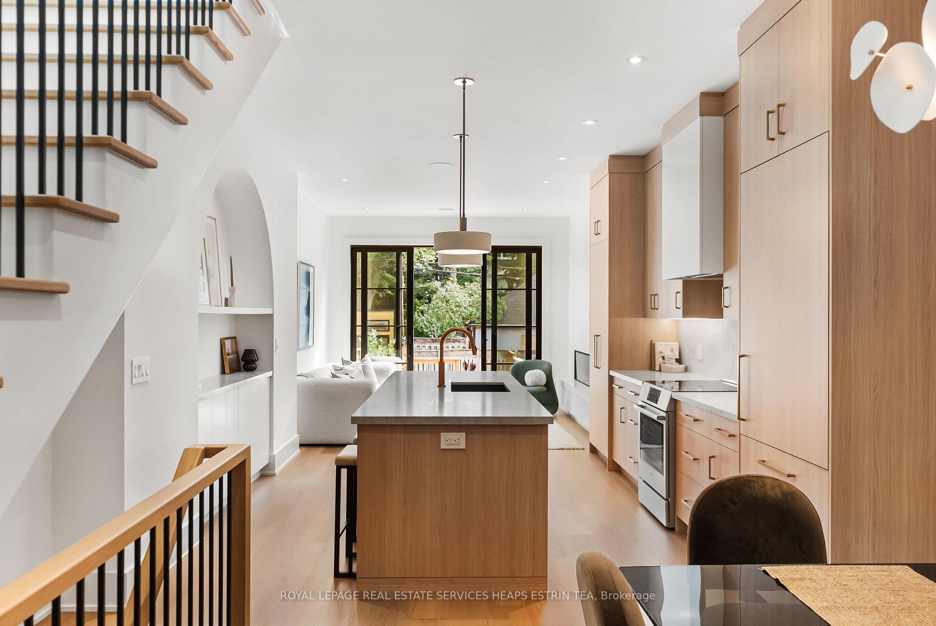 Photo 11 of 27 Taunton Road, Toronto, Mount Pleasant East — HOMEH