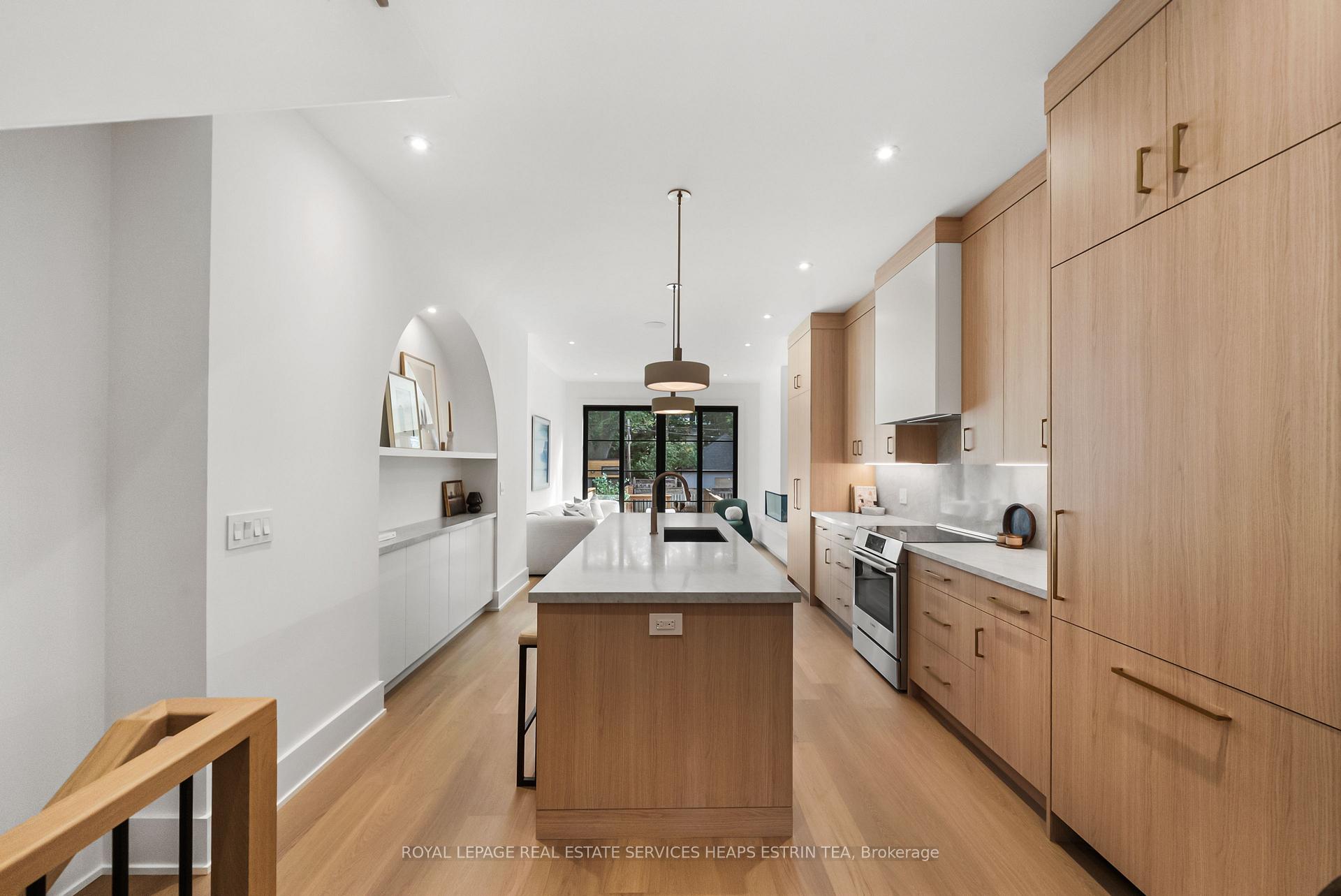 Photo 14 of 27 Taunton Road, Toronto, Mount Pleasant East — HOMEH