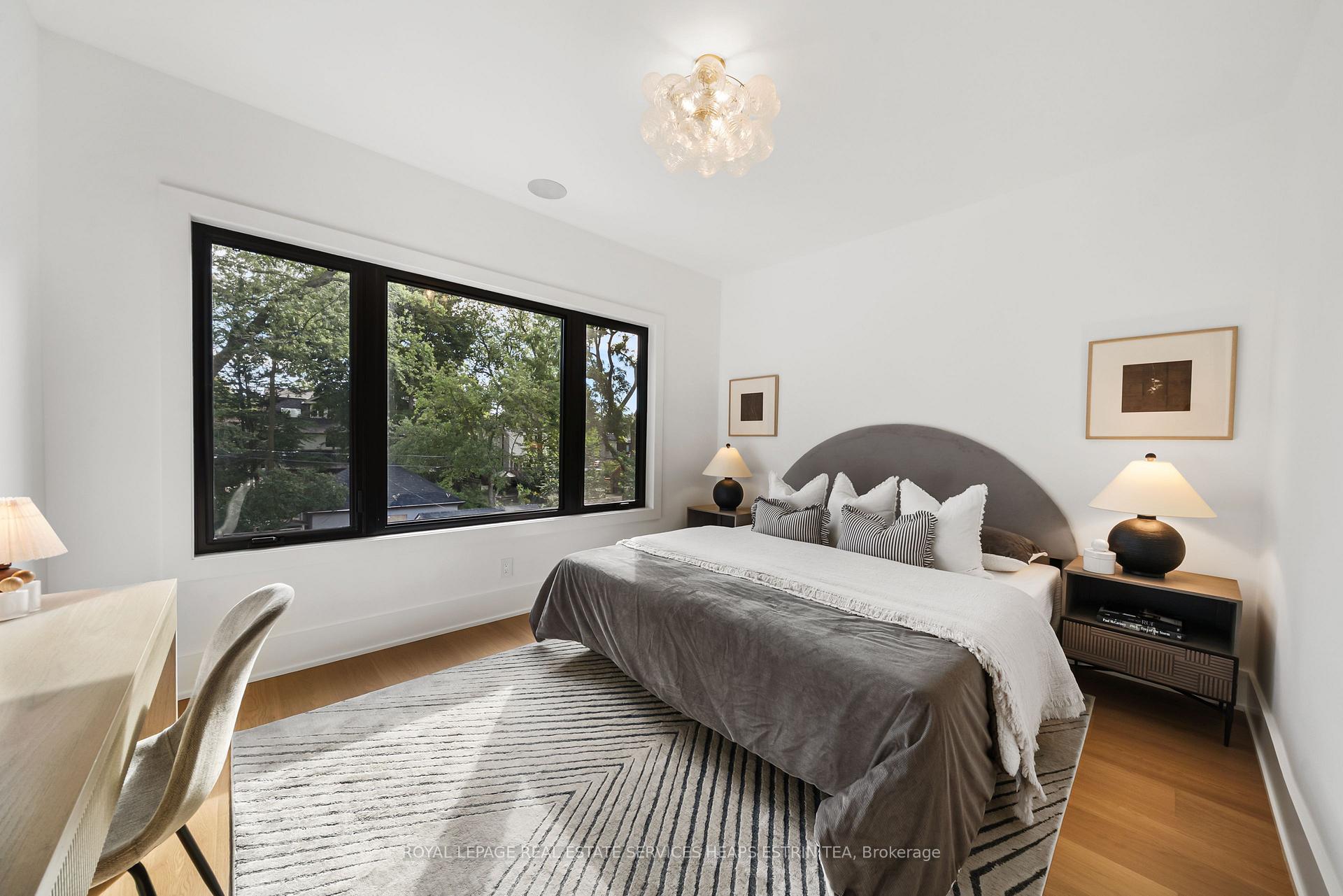 Photo 24 of 27 Taunton Road, Toronto, Mount Pleasant East — HOMEH
