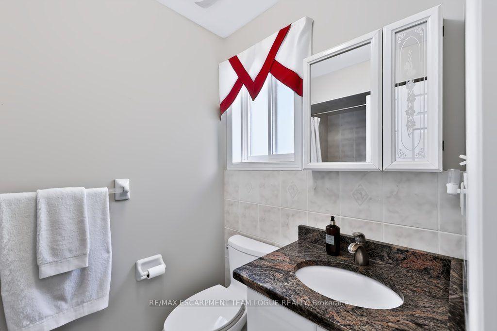 Photo 21 of 1320 Burkholder Drive, Burlington, Tansley — HOMEH