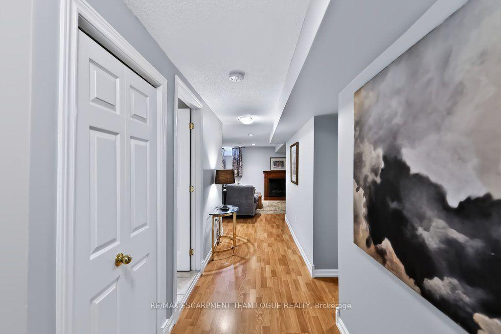 Photo 27 of 1320 Burkholder Drive, Burlington, Tansley — HOMEH