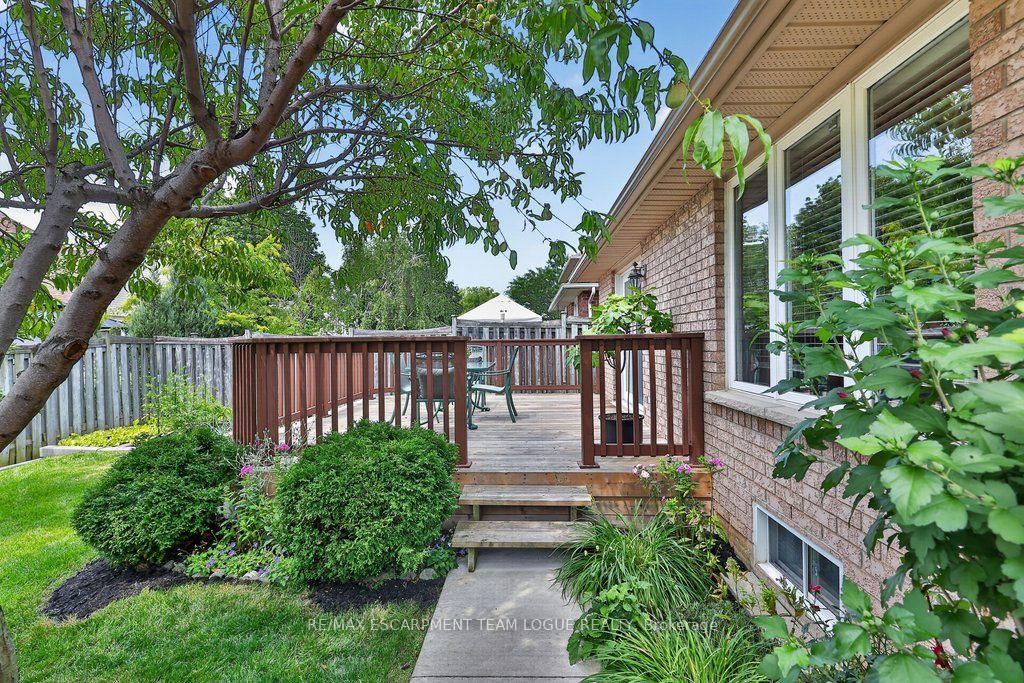 Photo 38 of 1320 Burkholder Drive, Burlington, Tansley — HOMEH