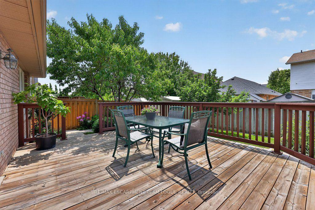 Photo 43 of 1320 Burkholder Drive, Burlington, Tansley — HOMEH