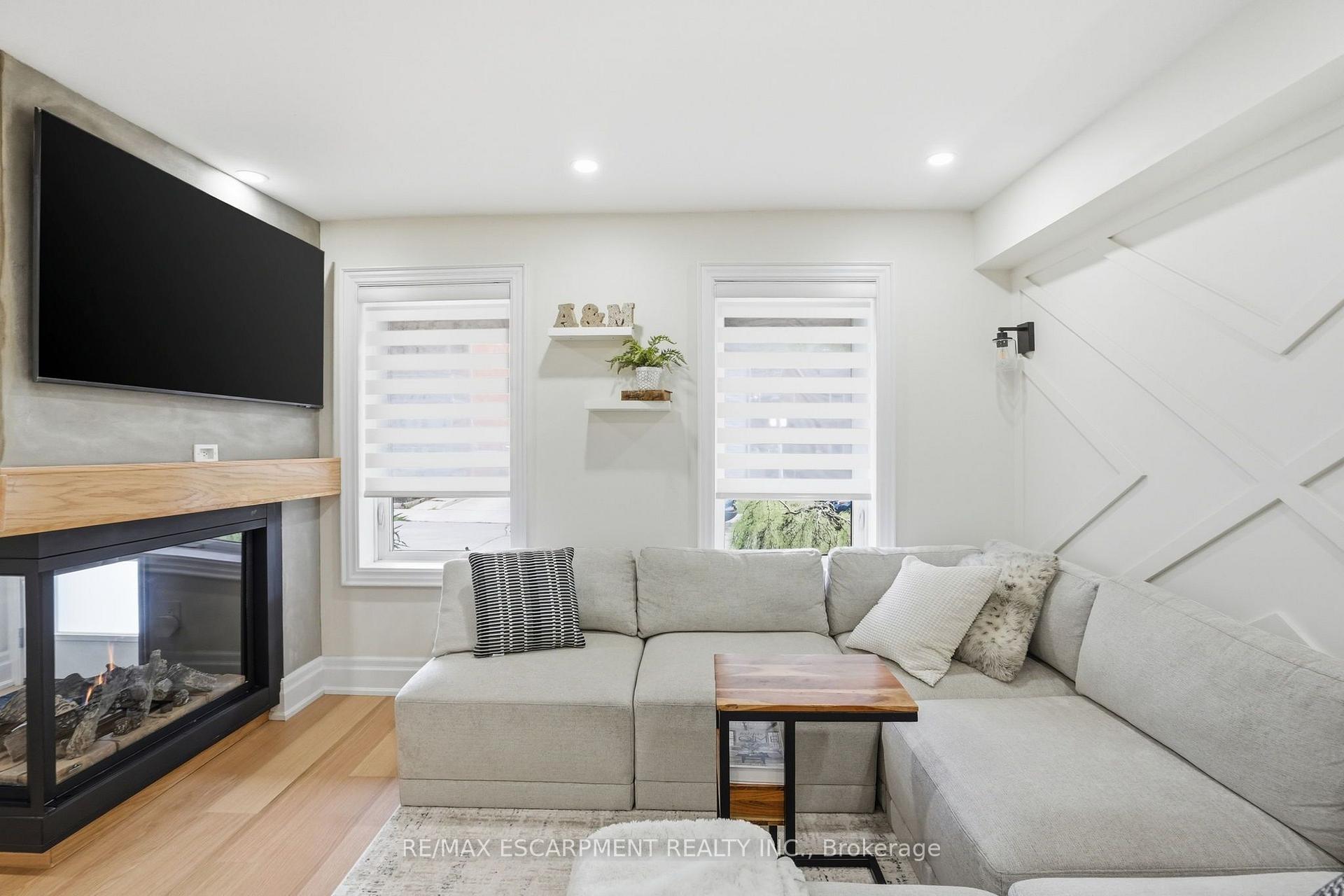 Photo 8 of 13 Picton Street W, Hamilton, North End — HOMEH