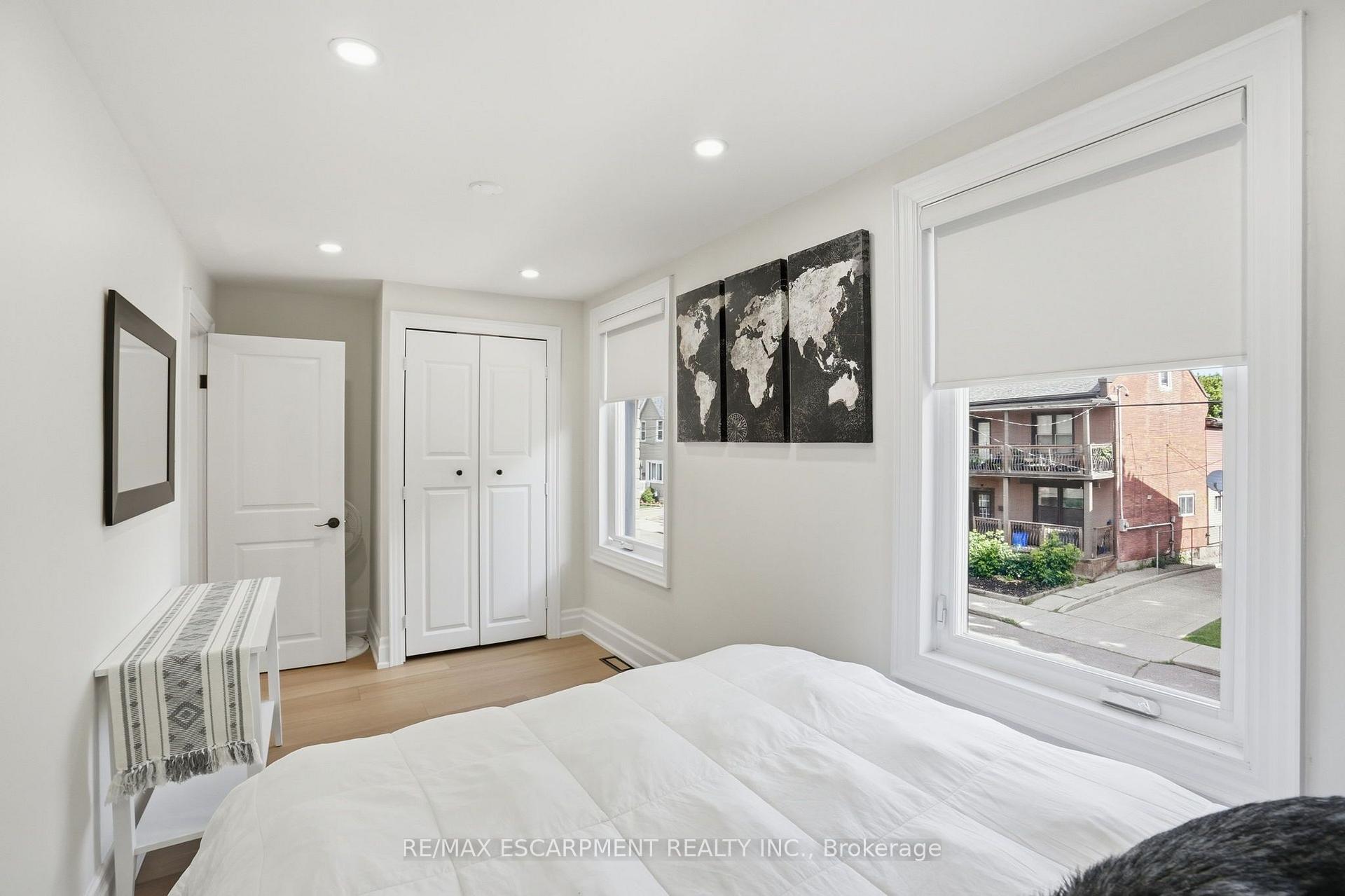 Photo 25 of 13 Picton Street W, Hamilton, North End — HOMEH