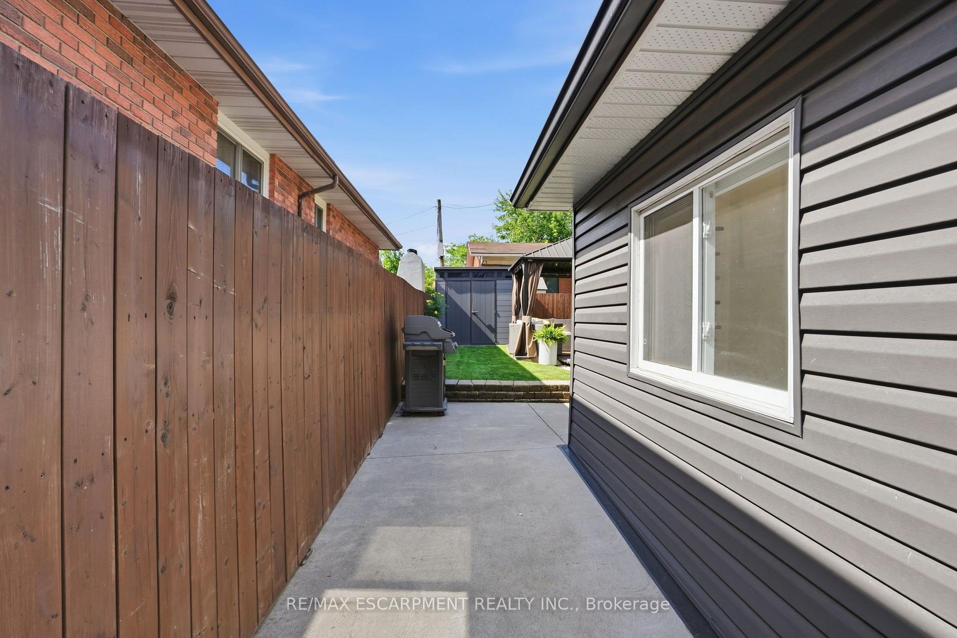 Photo 29 of 13 Picton Street W, Hamilton, North End — HOMEH