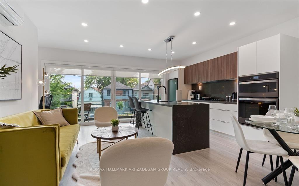 Photo 5 of Unit 2, 16 Minto Street, Toronto, Greenwood-Coxwell — HOMEH