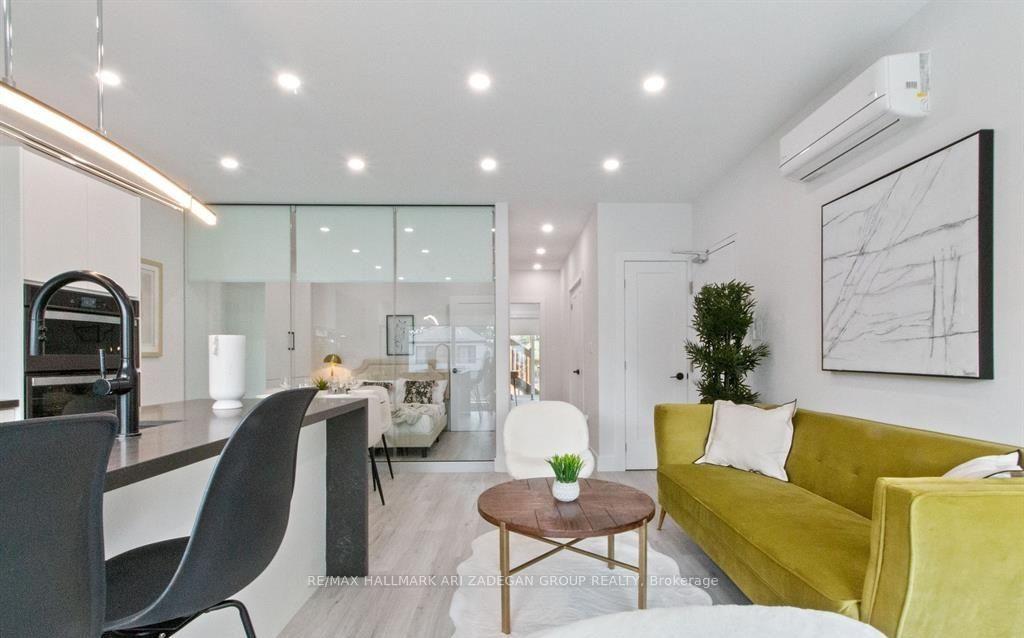 Photo 6 of Unit 2, 16 Minto Street, Toronto, Greenwood-Coxwell — HOMEH