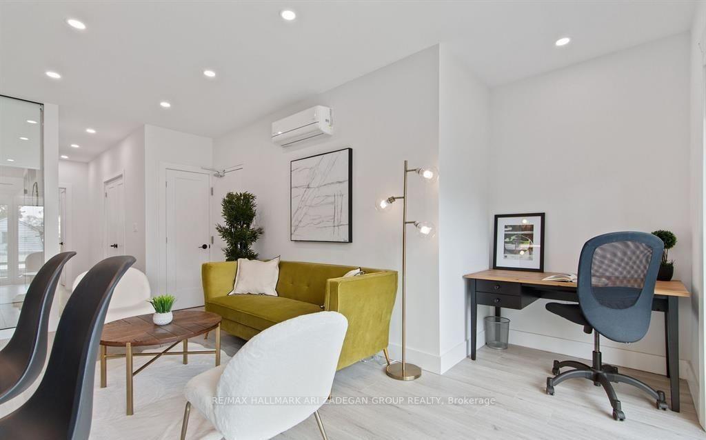 Photo 7 of Unit 2, 16 Minto Street, Toronto, Greenwood-Coxwell — HOMEH