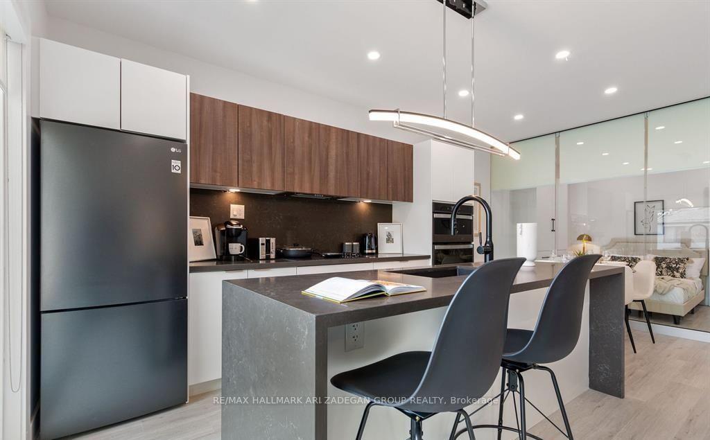 Photo 9 of Unit 2, 16 Minto Street, Toronto, Greenwood-Coxwell — HOMEH