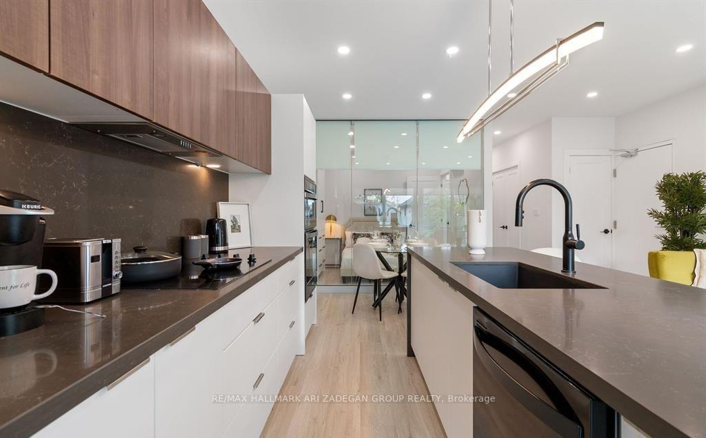 Photo 10 of Unit 2, 16 Minto Street, Toronto, Greenwood-Coxwell — HOMEH