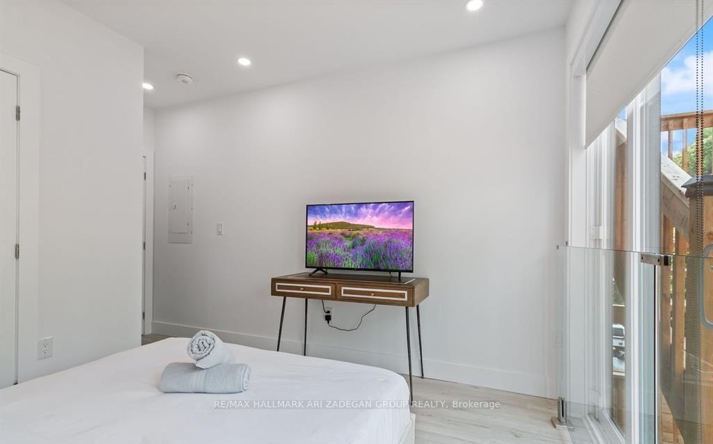 Photo 22 of Unit 2, 16 Minto Street, Toronto, Greenwood-Coxwell — HOMEH
