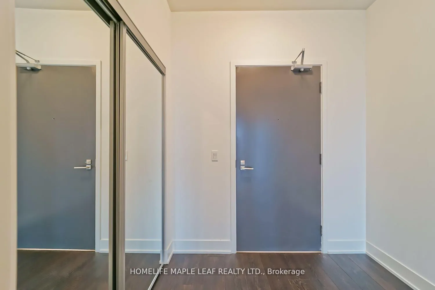 Photo 2 of Unit 3307, 2908 Highway 7 Road, Vaughan, Concord — HOMEH