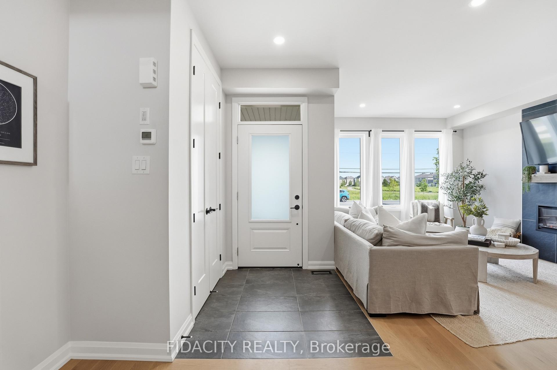 Photo 4 of 6333 Perth Street, Ottawa, Btwn Franktown Rd. & Fallowfield Rd. — HOMEH