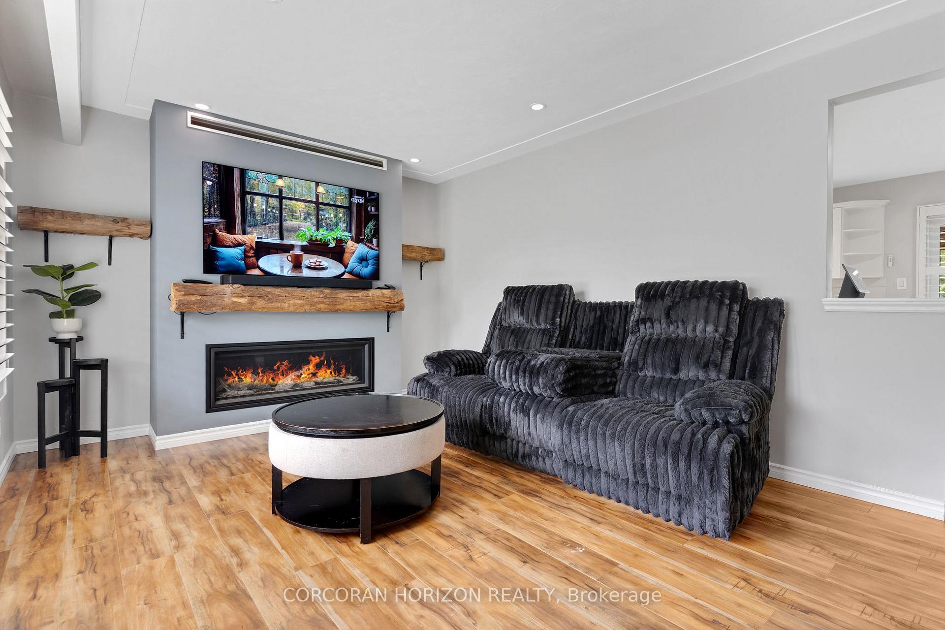 Photo 6 of 744 Birchwood Avenue, Cambridge, Preston Centre — HOMEH