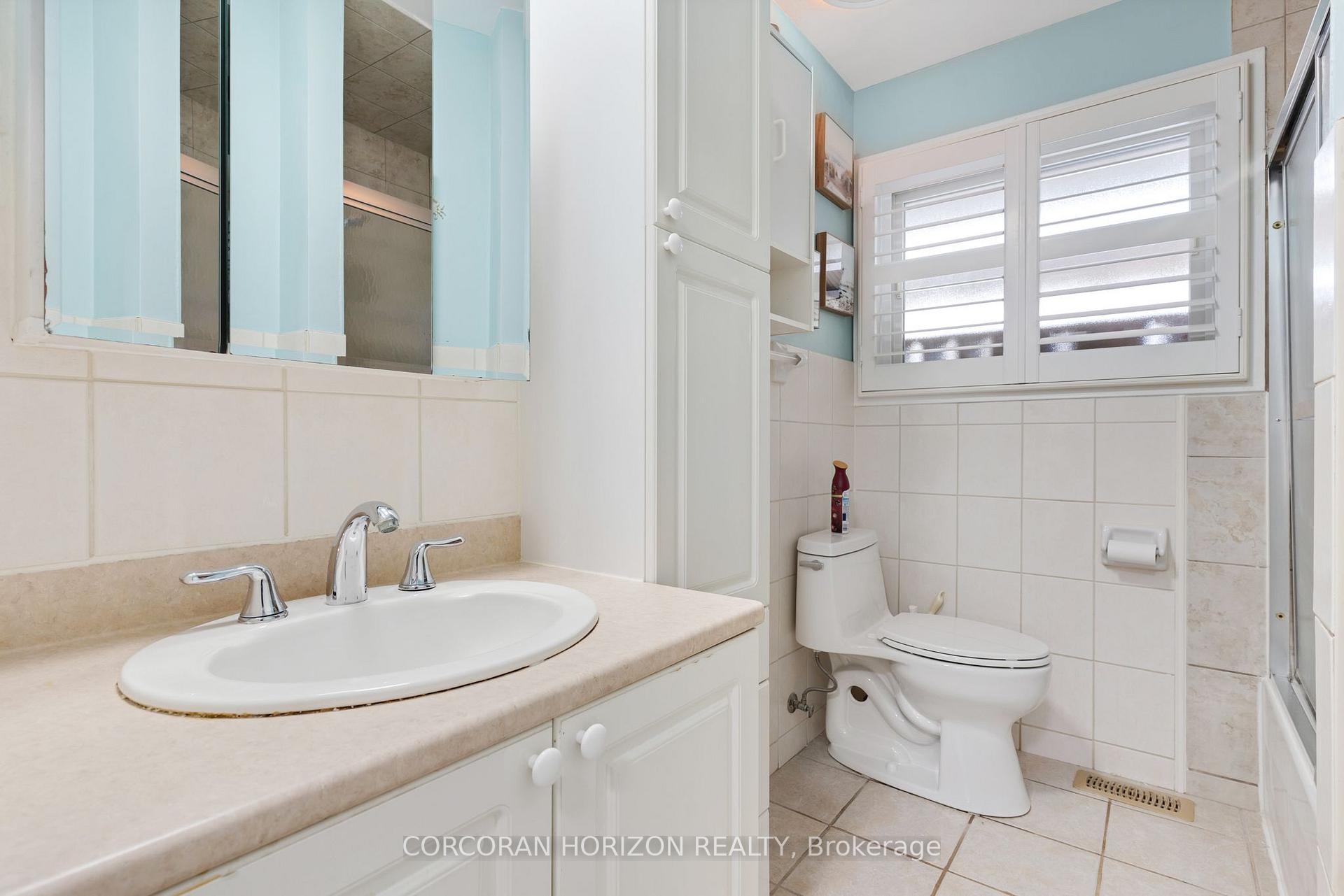 Photo 12 of 744 Birchwood Avenue, Cambridge, Preston Centre — HOMEH
