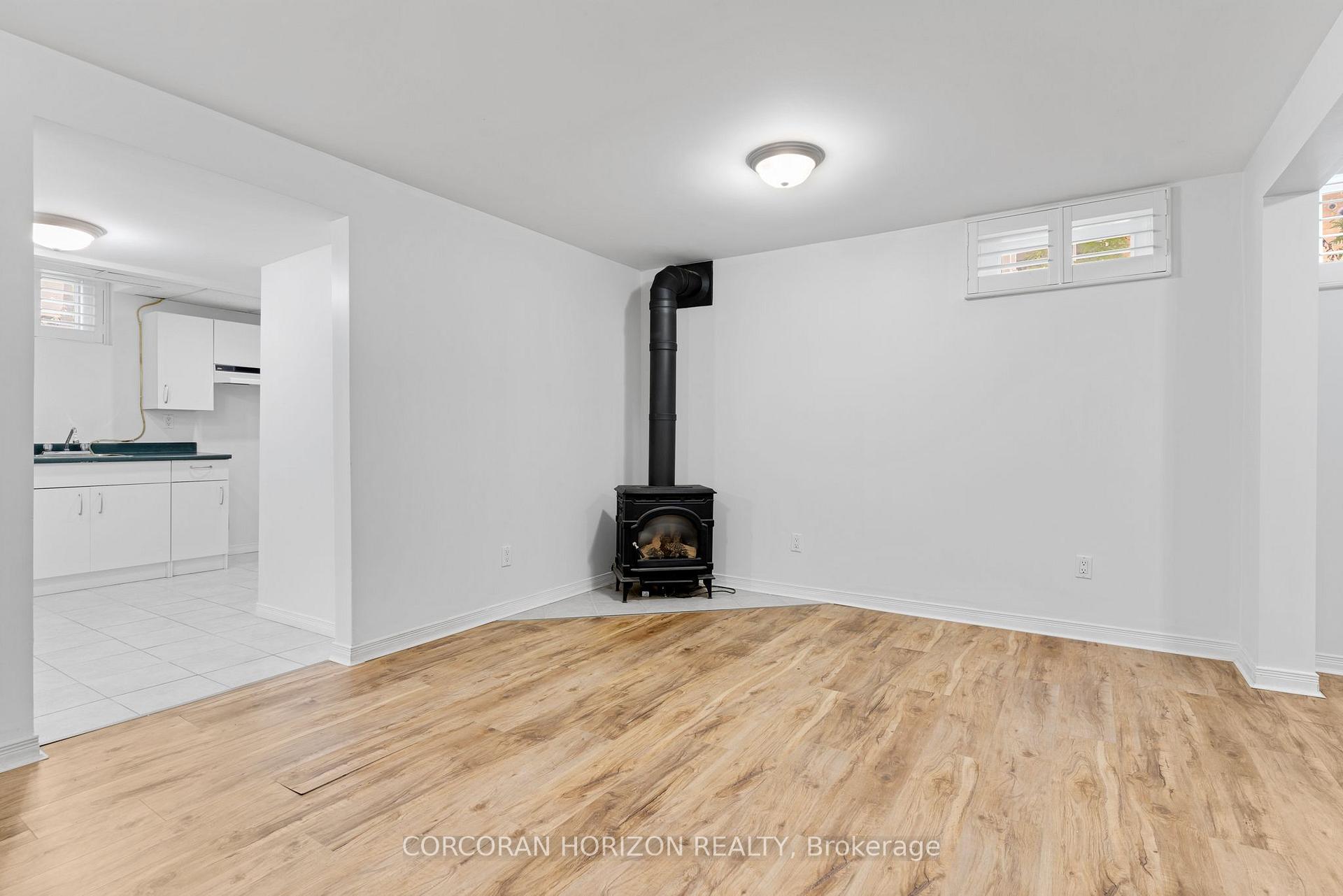 Photo 19 of 744 Birchwood Avenue, Cambridge, Preston Centre — HOMEH