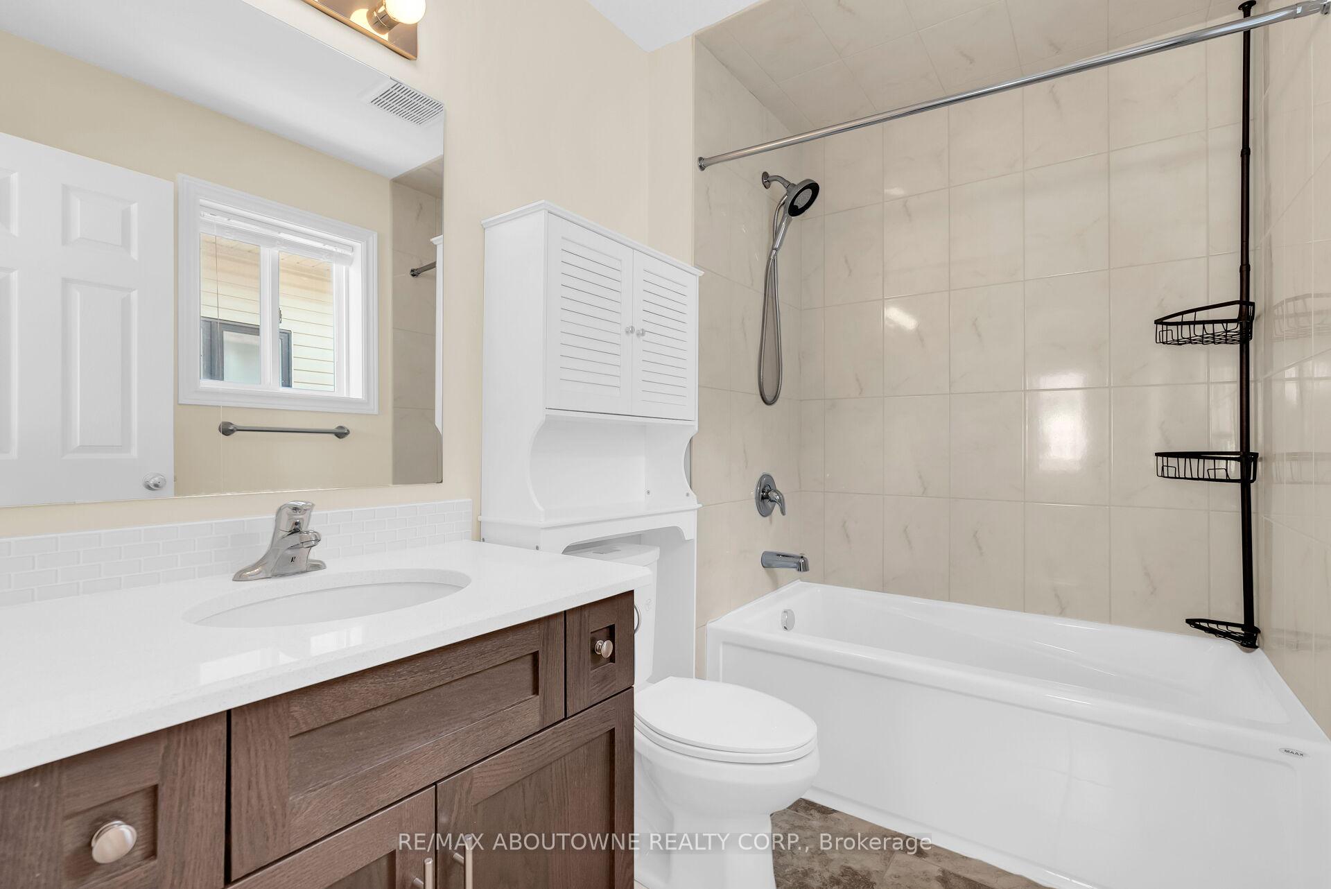 Photo 31 of 94 Ambrous Crescent, Guelph, Kortright East — HOMEH