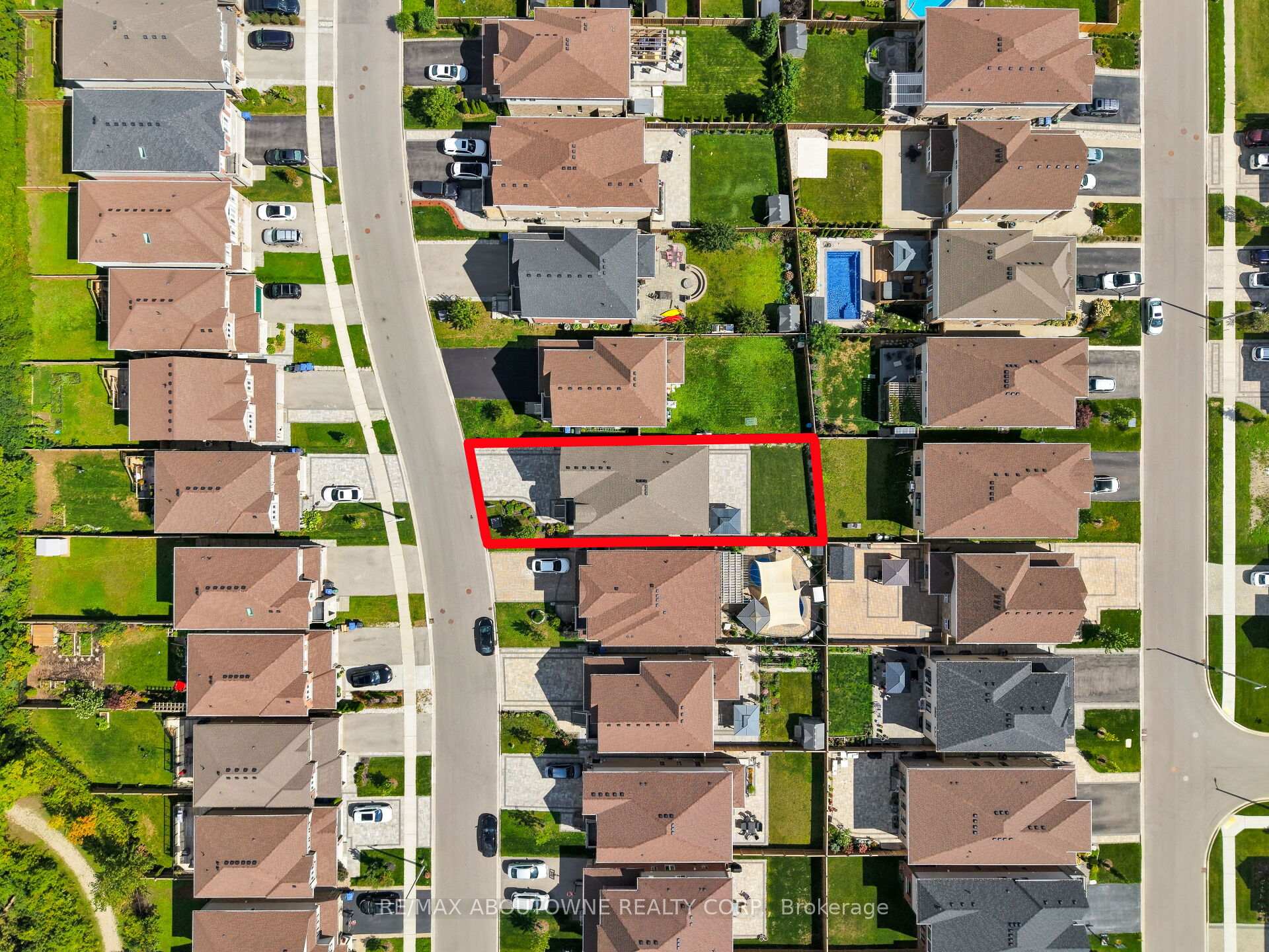 Photo 45 of 94 Ambrous Crescent, Guelph, Kortright East — HOMEH