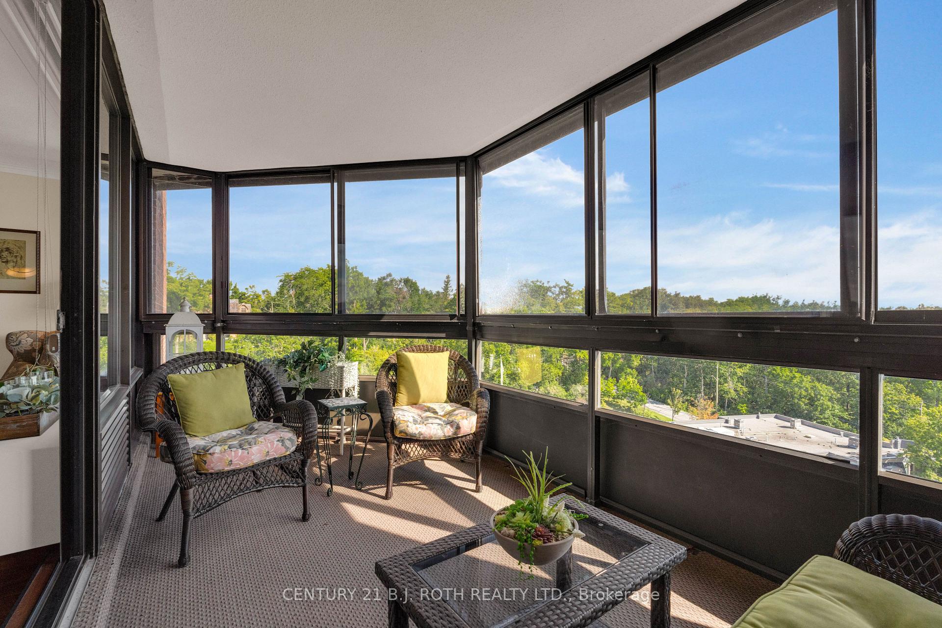 Photo 12 of Unit 1401, 181 Collier Street, Barrie, North Shore — HOMEH