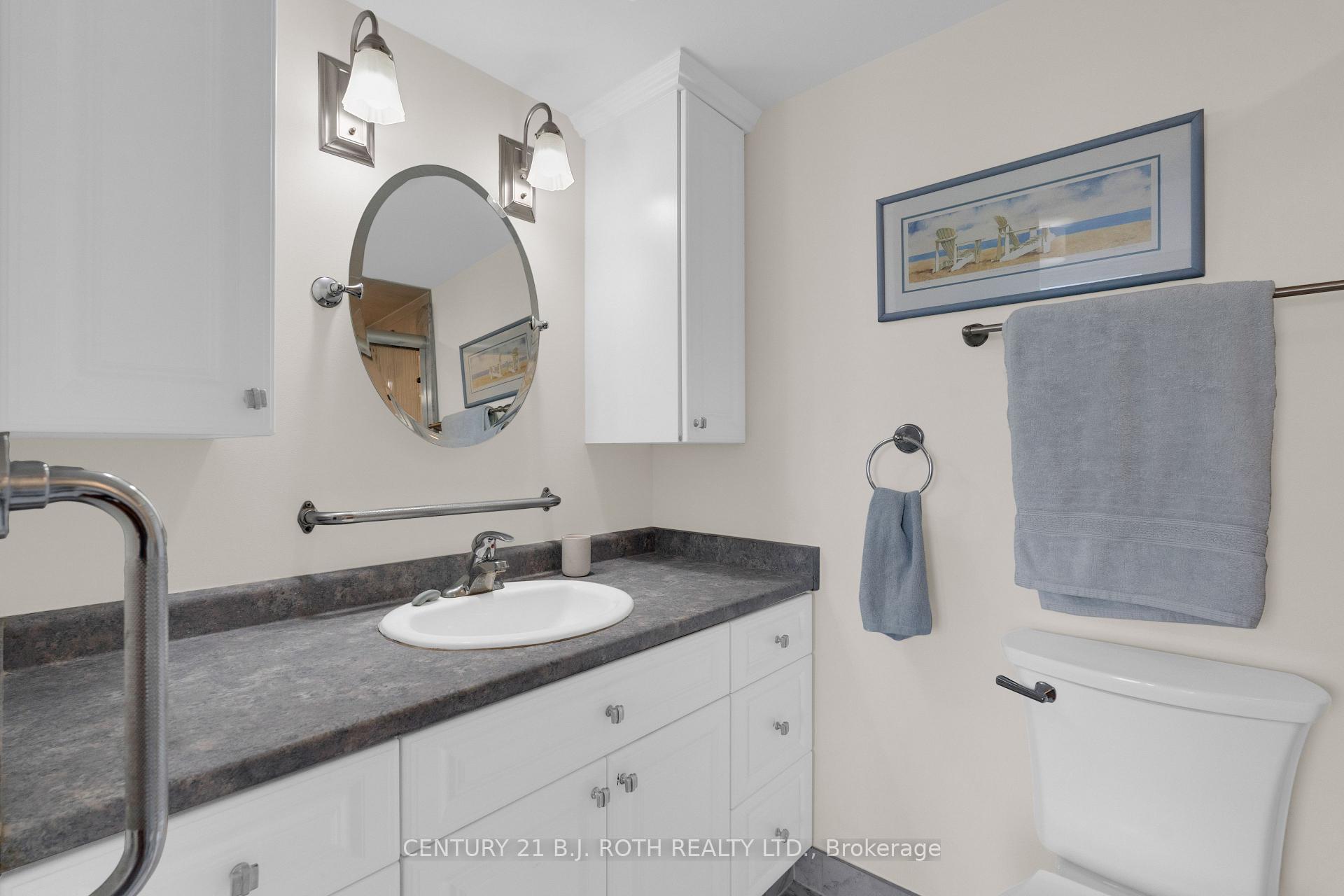 Photo 18 of Unit 1401, 181 Collier Street, Barrie, North Shore — HOMEH