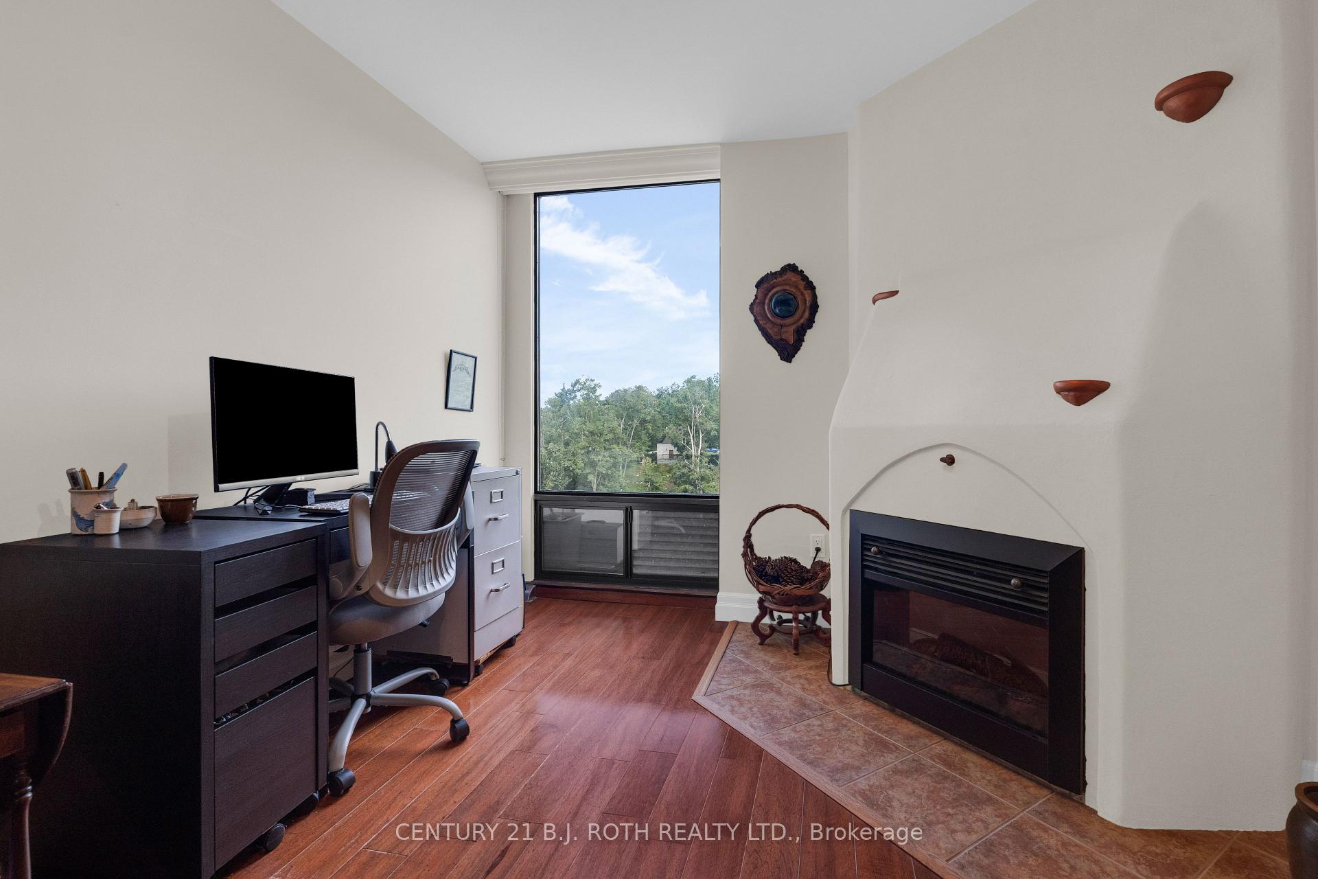 Photo 25 of Unit 1401, 181 Collier Street, Barrie, North Shore — HOMEH