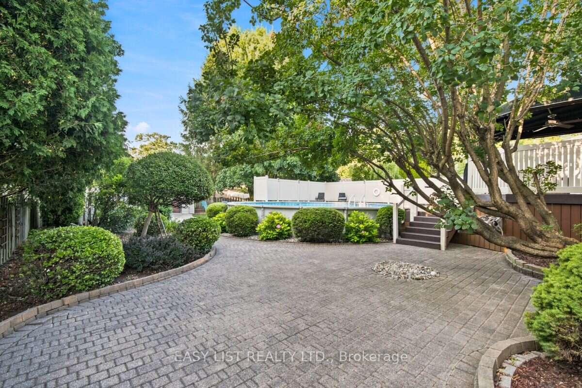 Photo 9 of 5929 Rosewood Crescent, LaSalle — HOMEH