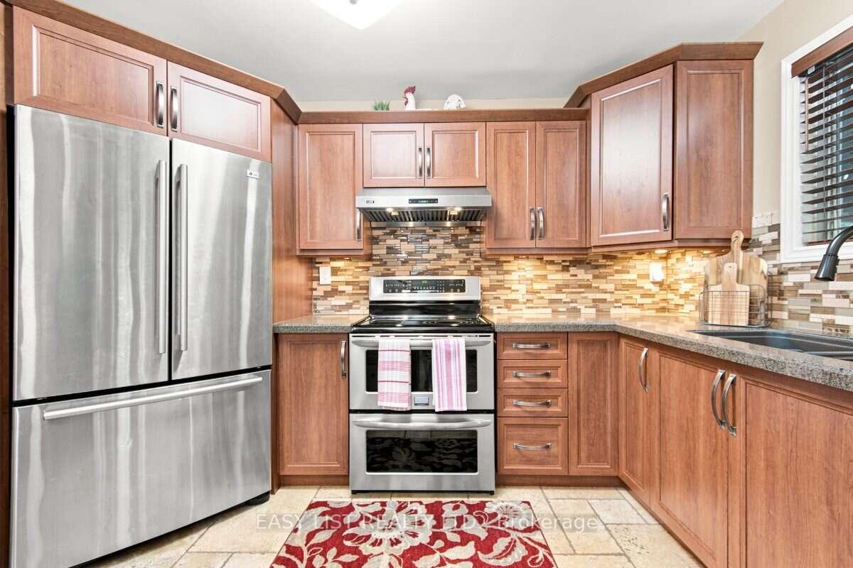 Photo 25 of 5929 Rosewood Crescent, LaSalle — HOMEH
